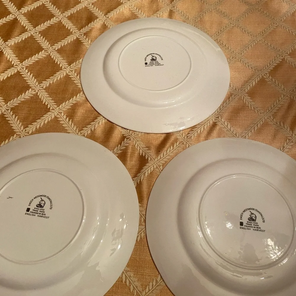 Wedgwood English Harvest 3 Plates Fruit Motif